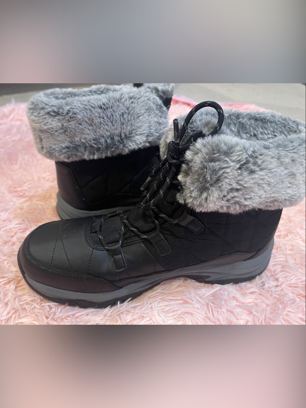 SKETCHERS SZ 10 BLACK WITH GREY FUR BOOTS